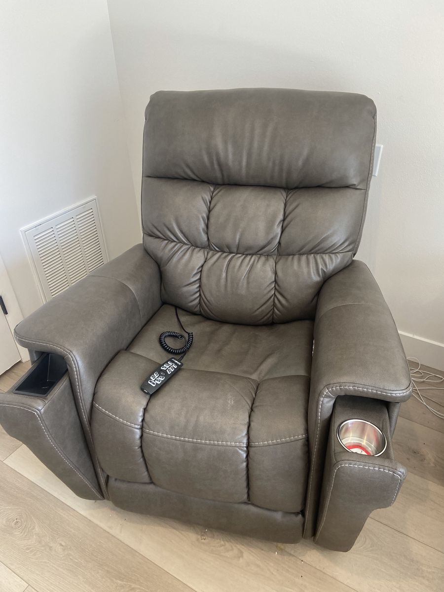 Viva Lift Ultra Power Recliner