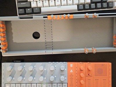 Yamaha seqtrak with custom case, mint condition