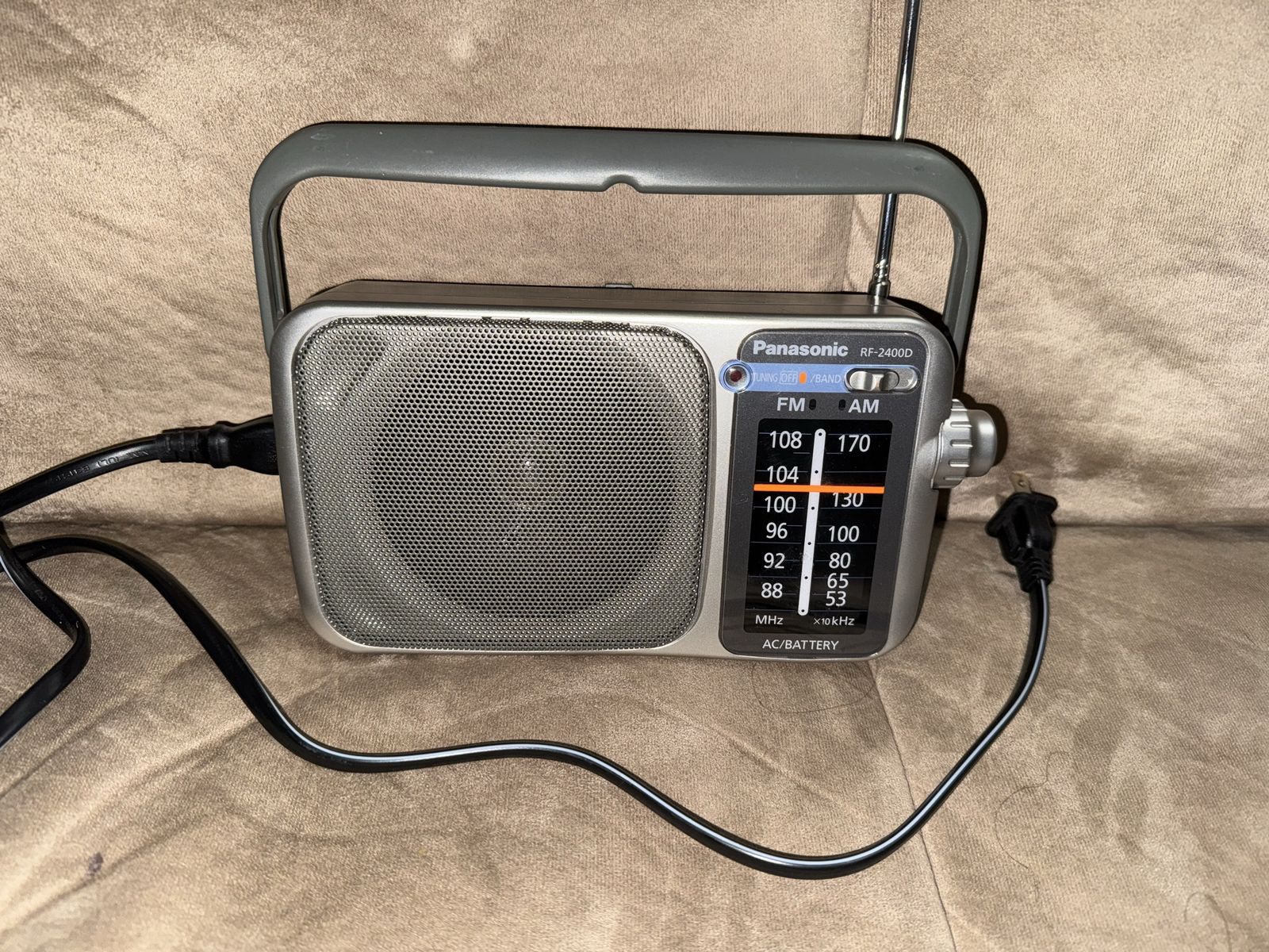 Panasonic AM/FM Radio electric and Baterry Powered