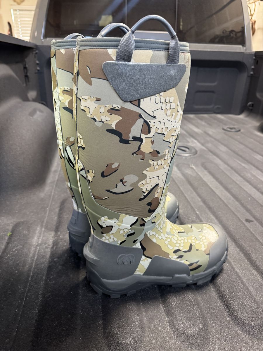 Kuiu HD mud boots size 13