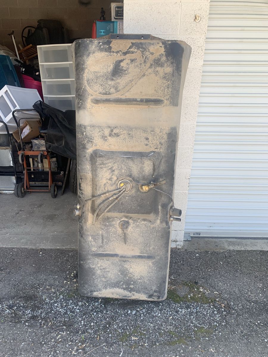 Gm p30 step van bounder rv 100 gallon gas tank
