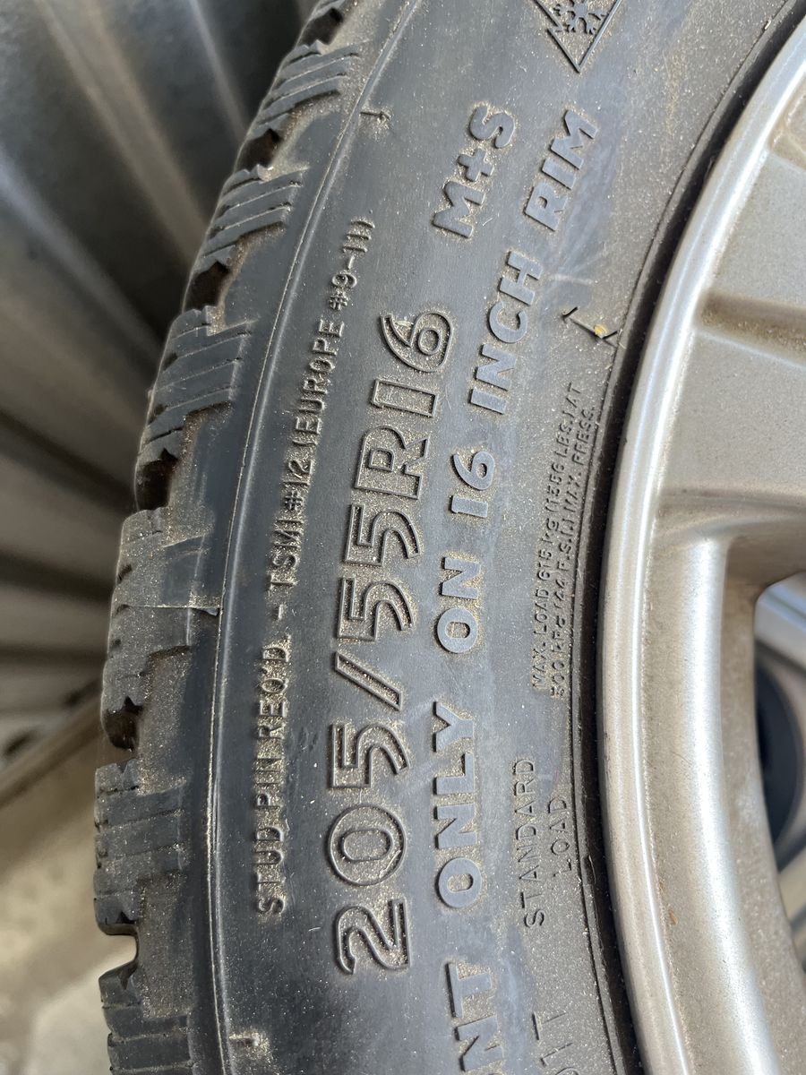 Car tires/rims 205/55R16