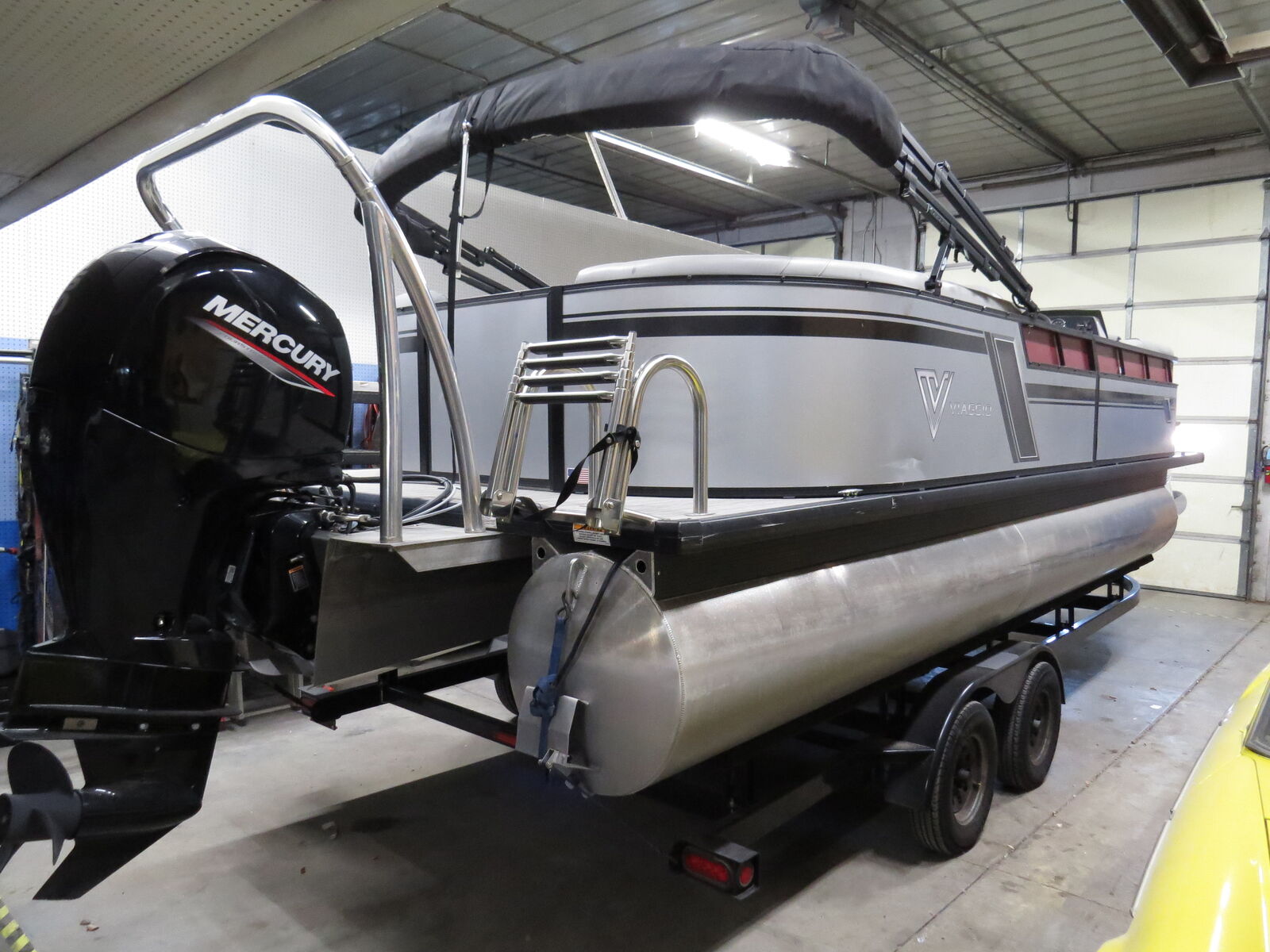 2022 Viaggio Lago 22U Pontoon