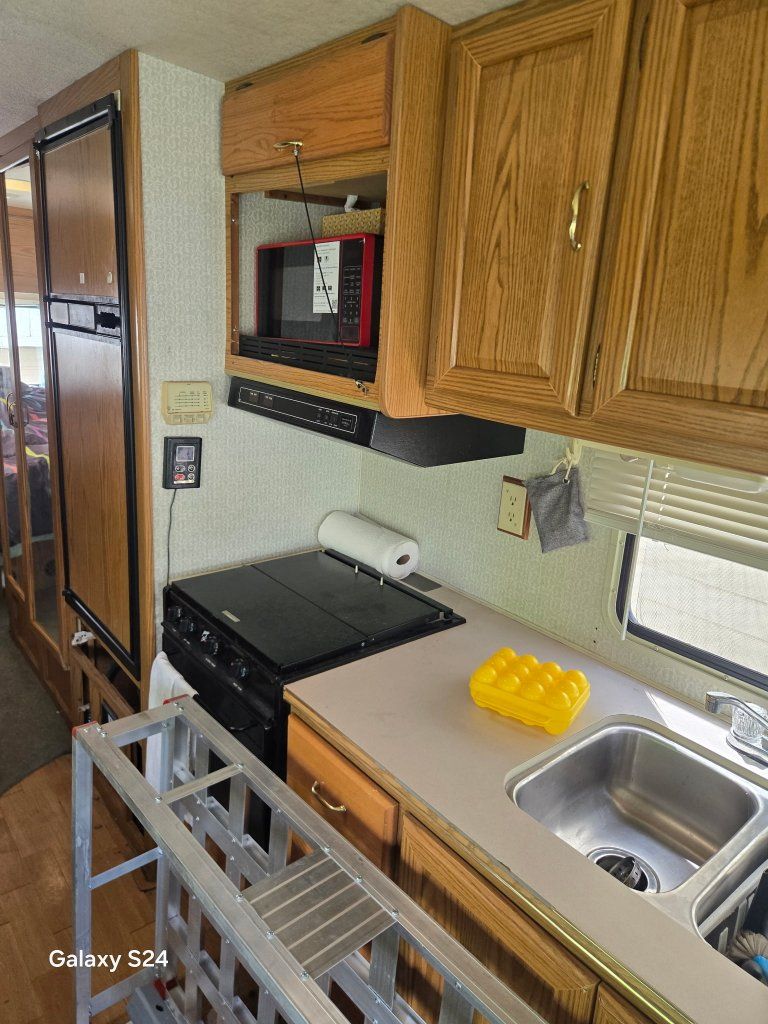 Main image 7