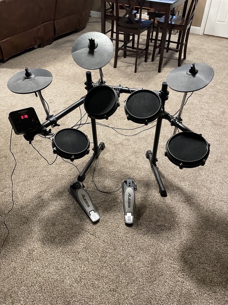 Alesis Nitro Mesh Kit Electronic Drum Set - Complete 8-Piece Electric Drums