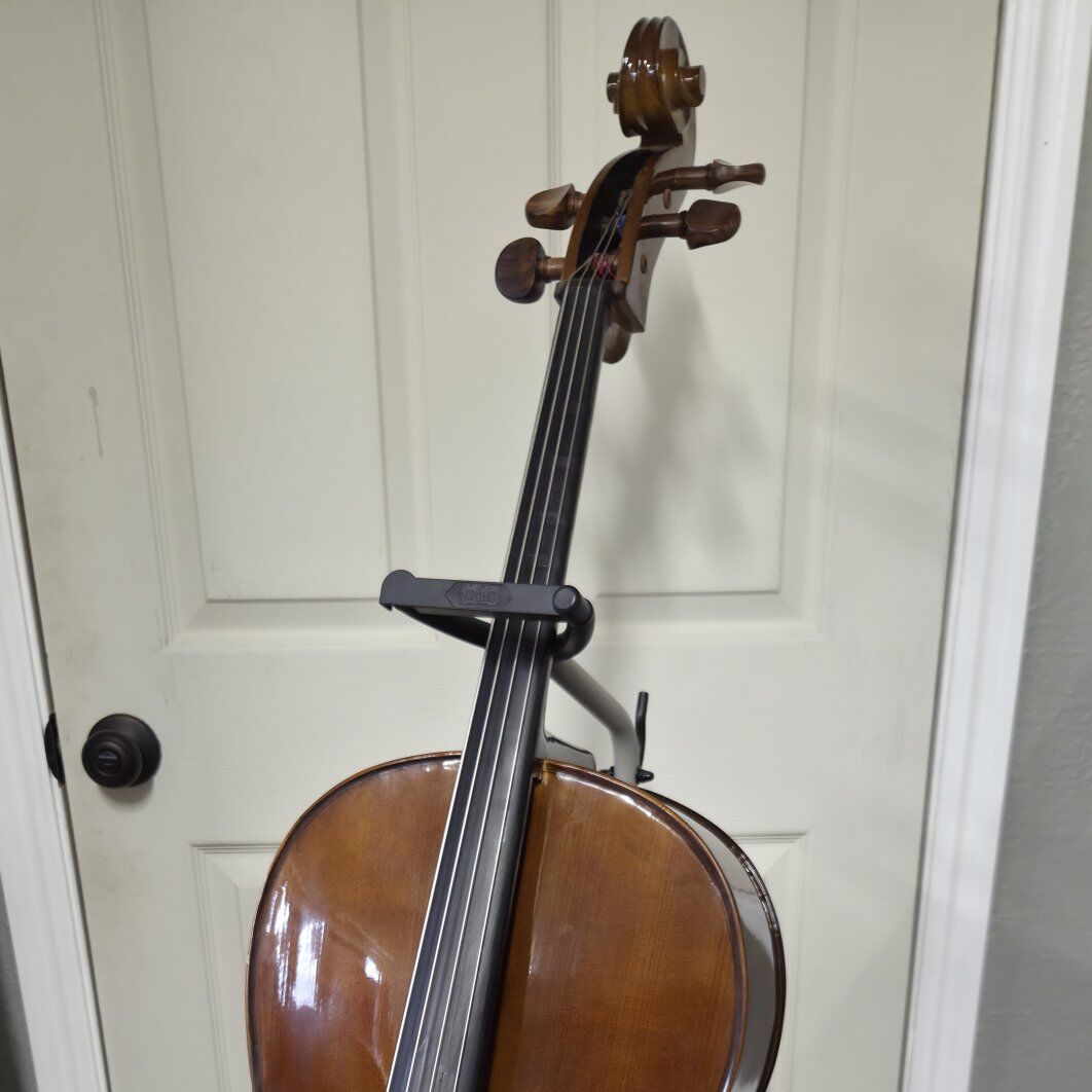 Sentor Cello with stand and accessories!