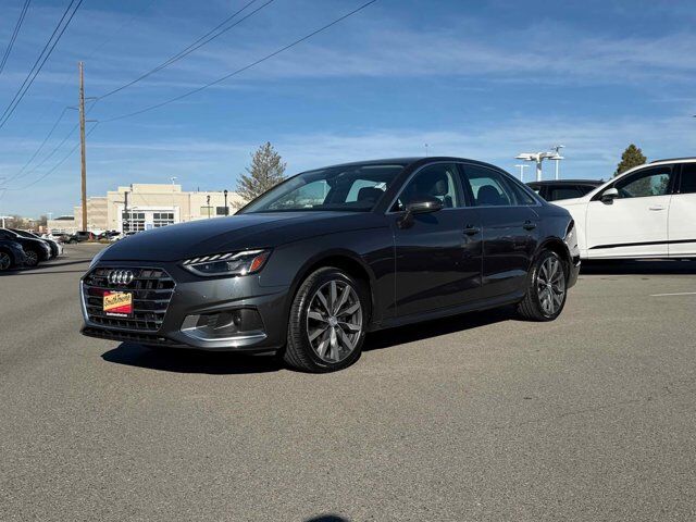 2022 Audi A4 quattro Premium Plus 40 TFSI