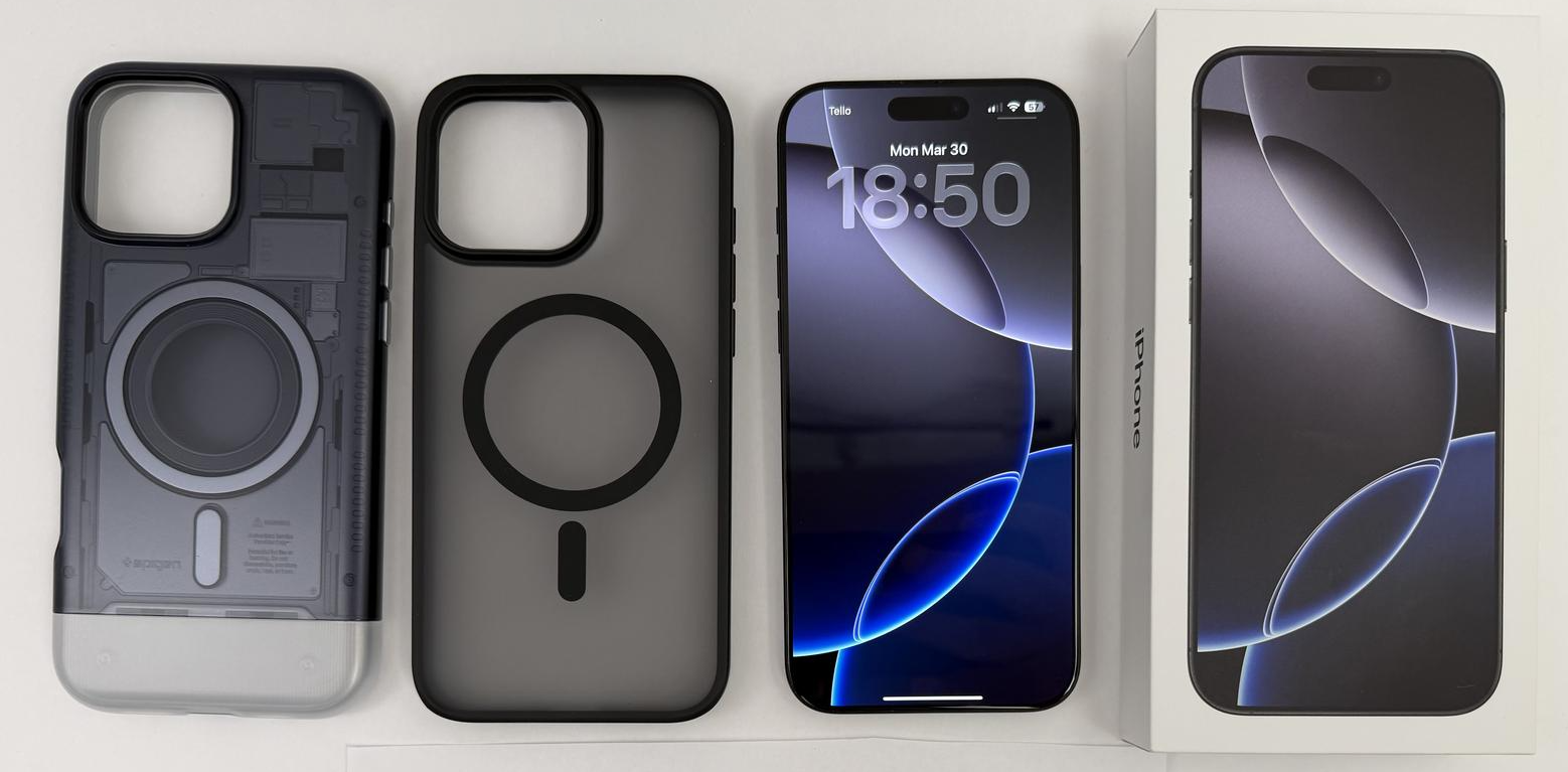 iPhone 16 Pro Max with Privacy Screen + 2 cases and AppleCare+