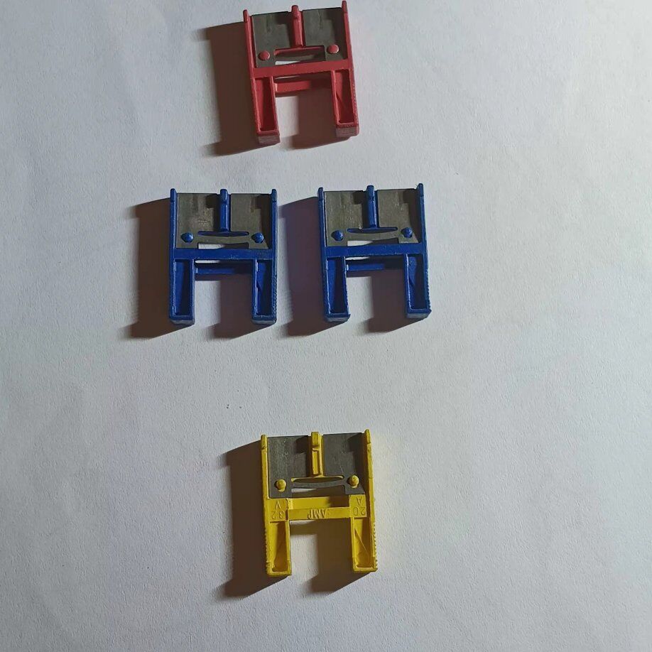 Fuses for an unknown vehicle