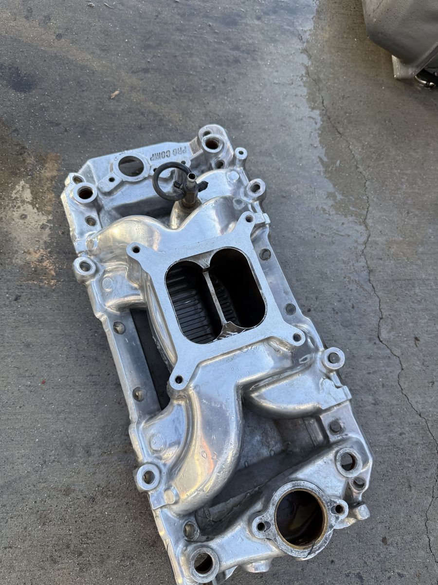 454 Chevy Oval Port Intake Manifold