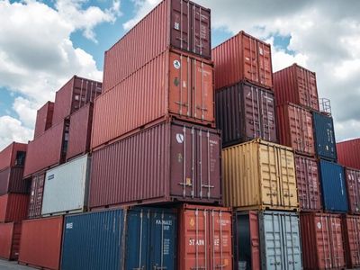 Shipping containers 20, 40 one trip and used full spec construction, industrial, immediate storage