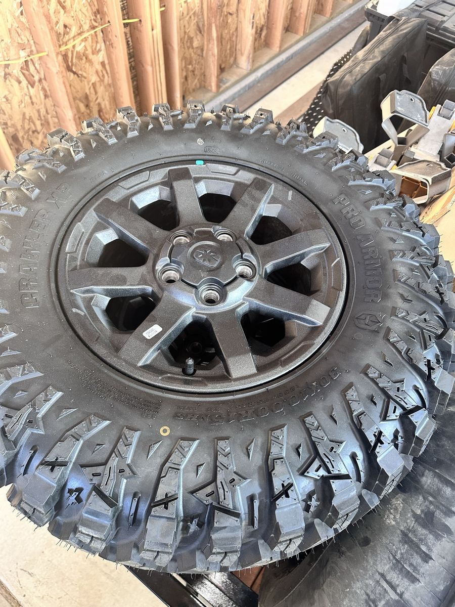 New Takeoff wheels & tires - 2025 Polaris Xpedition
