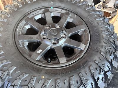 New Takeoff wheels & tires - 2025 Polaris Xpedition