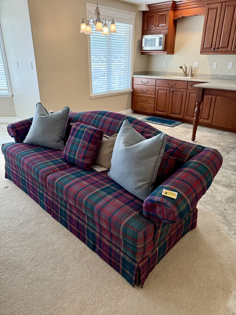 Like New Flexsteel Couch and Loveseat