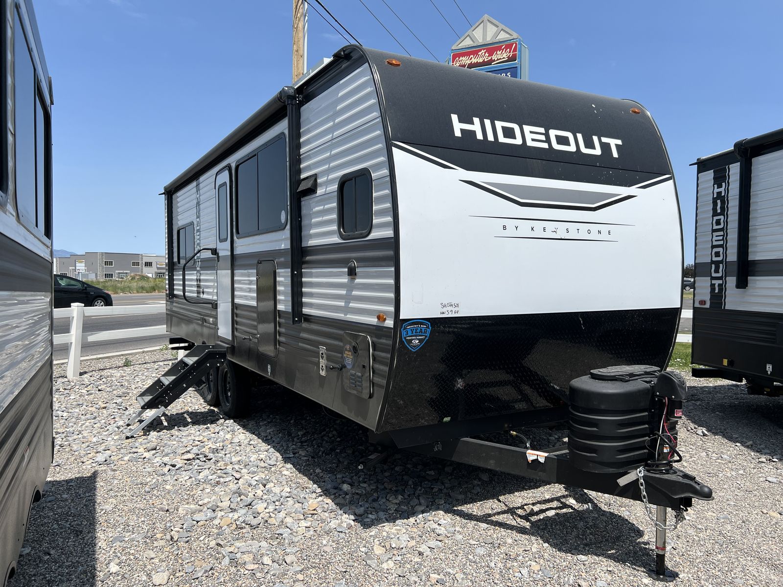 2025 KEYSTONE HIDEOUT 245FKSWE