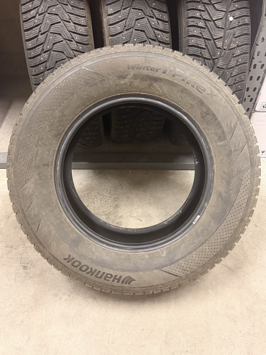 18" Hankook Winter i*Pike Tires