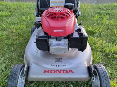 Honda HRR216 Self Propelled Smart Drive