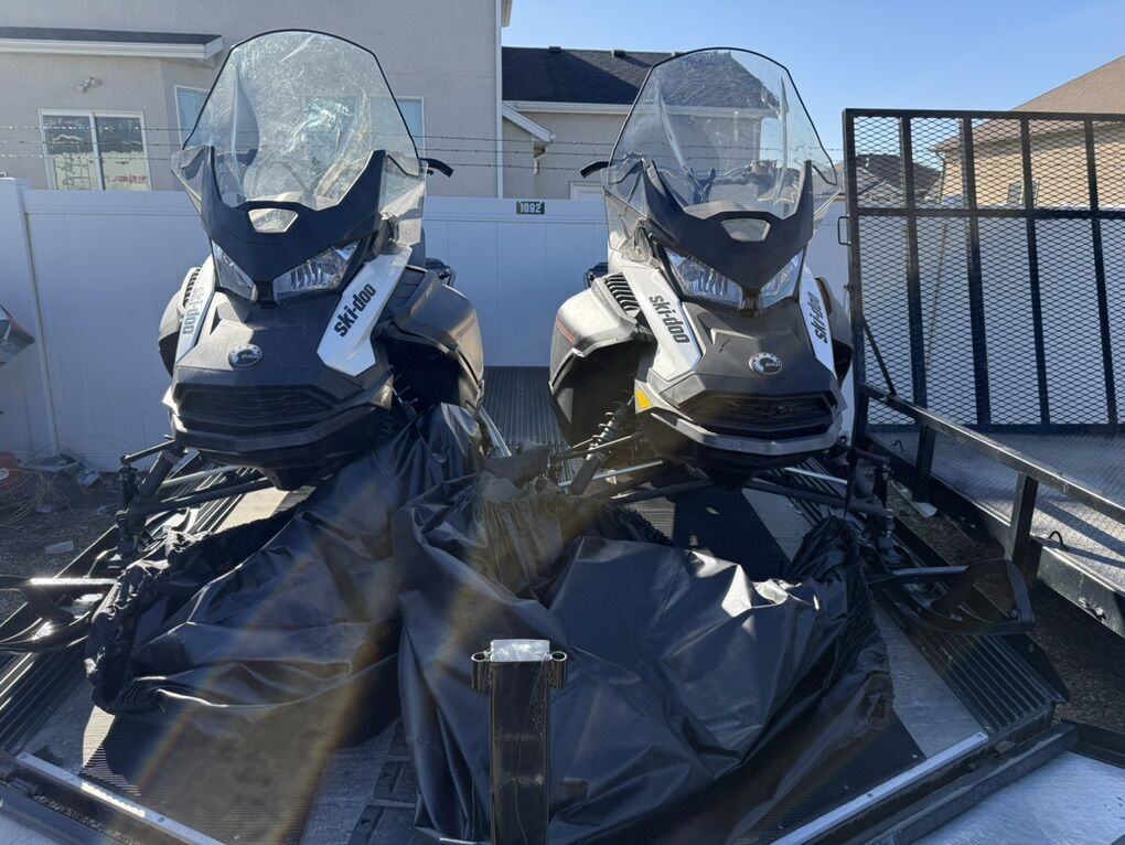 Sale Pending - Skidoo Snowmobile & Trailer Bundle