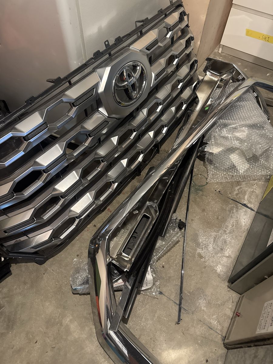 OEM Toyota Front Grille and Chrome Trim Parts