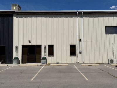 3,900 SF Flex Space in SLC Granary- 14’ GL Overhead Door- 480 Volt