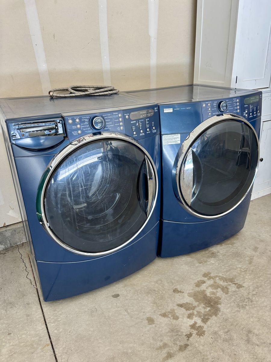 Washer and dryer set