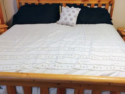 King size bed