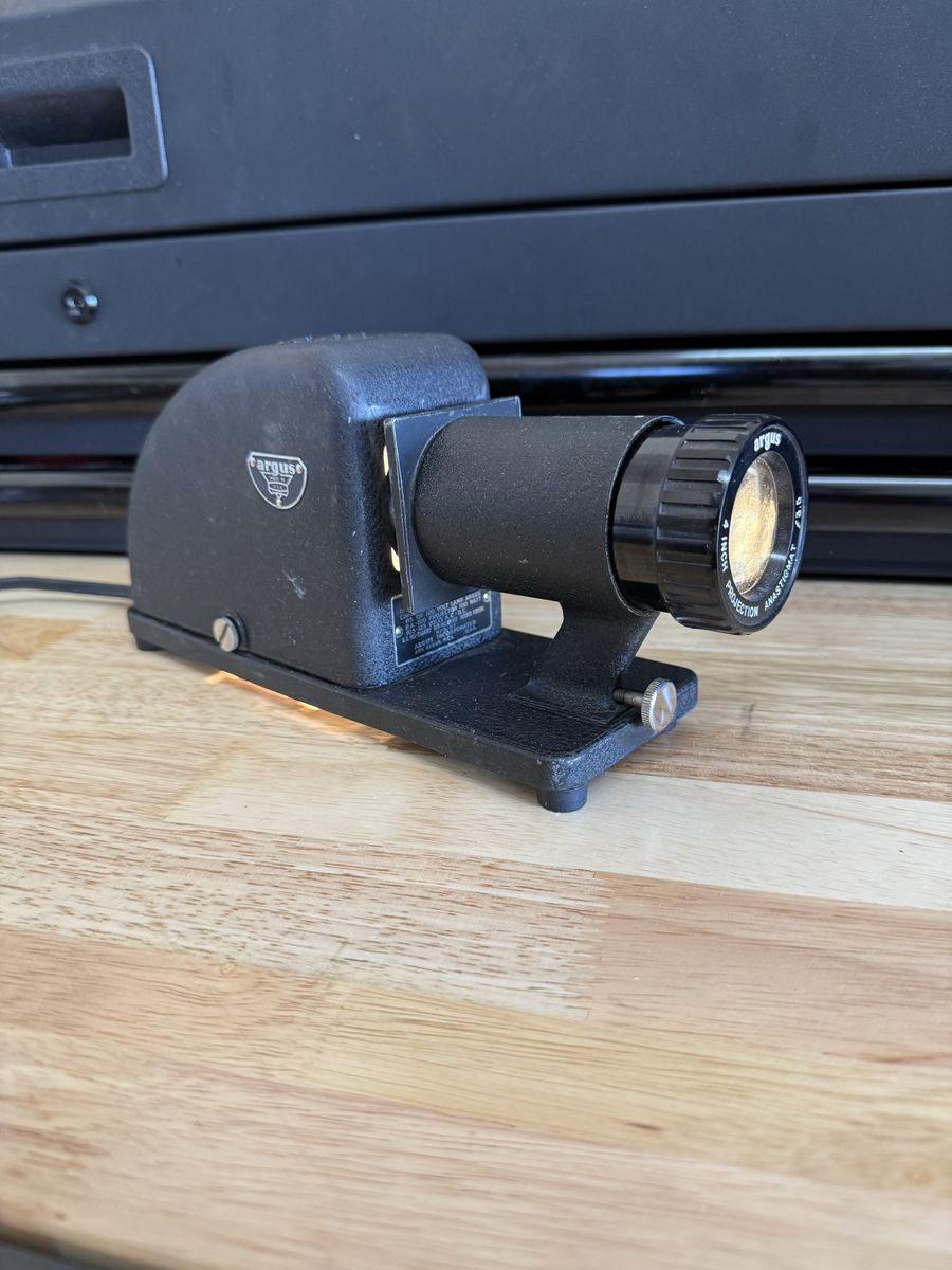 Argus PA 100 Projector and Case