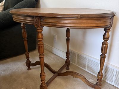 Antique 1930s Kiel Furniture Co. Side Table $175