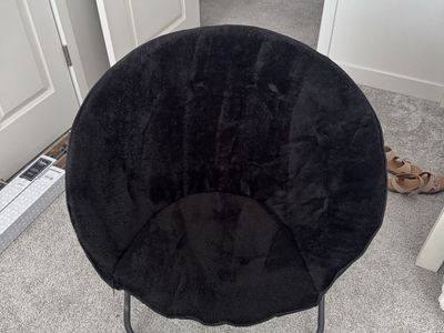 Black Faux Fur Saucer Chair – Cozy Accent Chair