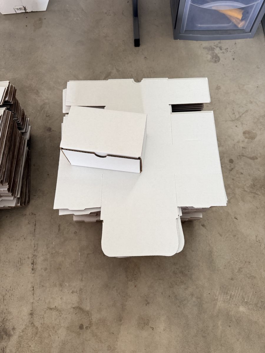 Uline Indestructo Mailers 6x4x3"