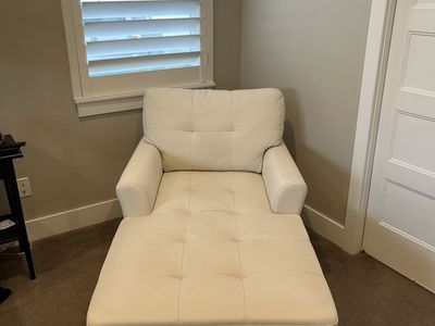 Chase Lounge Chair