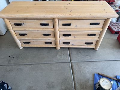 Log dresser