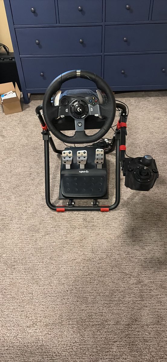 Logitech G920 Racing Wheel + Stand