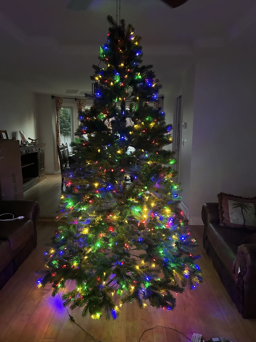National Tree Company 7.5' Feel Real® Pre-Lit Christmas Tree – Excellent Condition