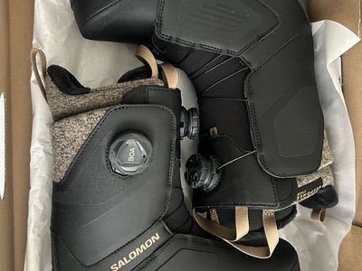 Salomon snowboard