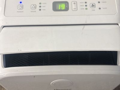 Hisense Portable Air Conditioner Unit White