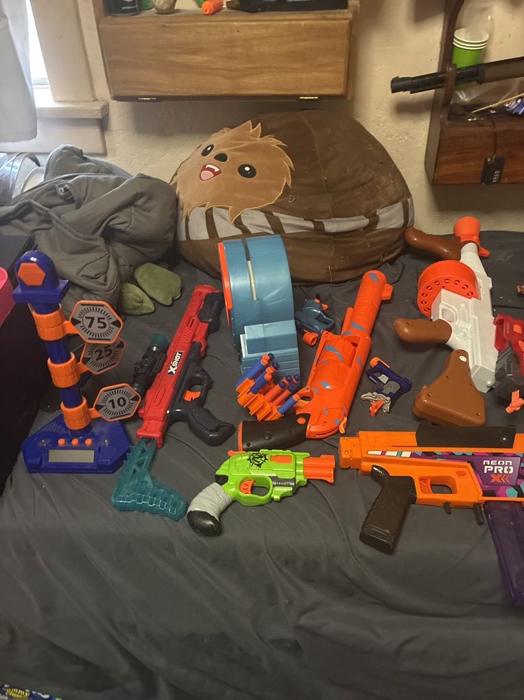 Nerf Guns all Work, With Target And nerf Bullets