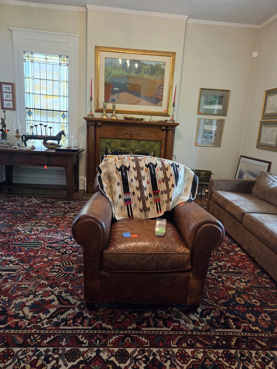 Main image 5