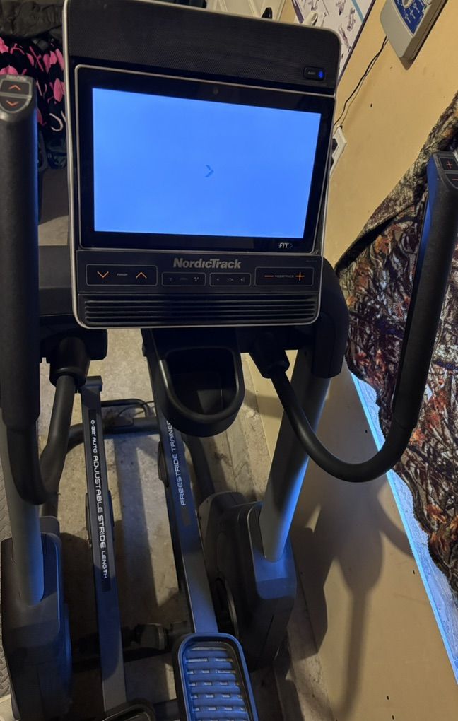 NordicTrack FS14i FreeStride Trainer 14 Touchscr
