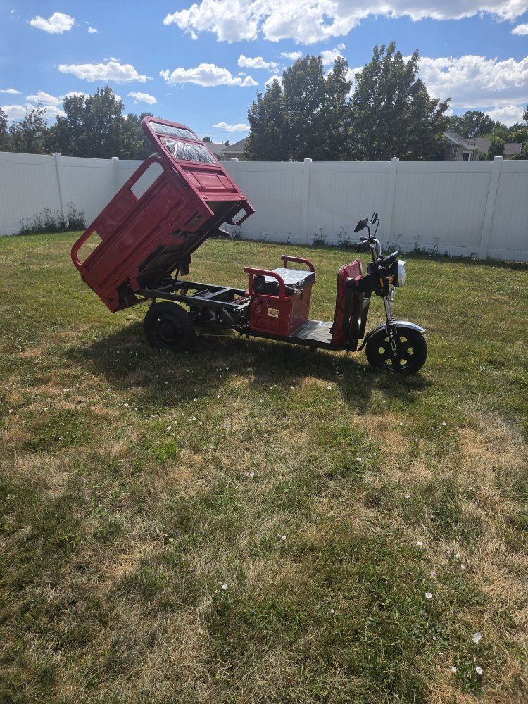 Main image 5