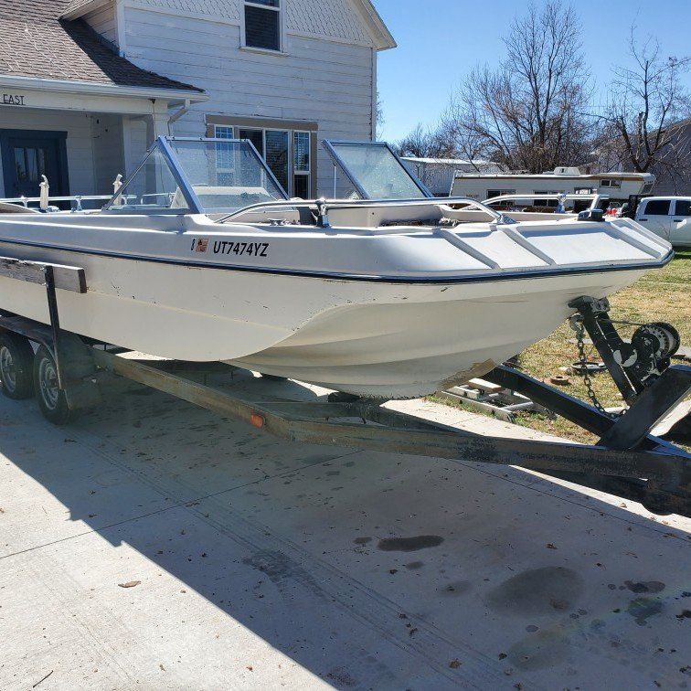 1972 Cheetah boat and trailer