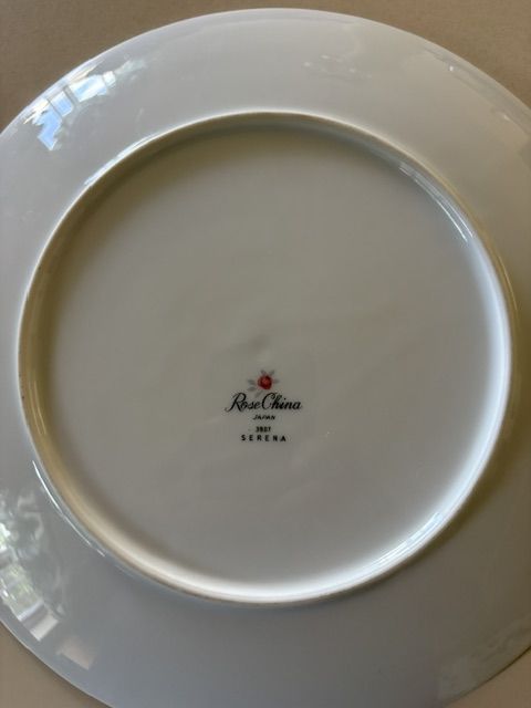 86-pc Rose China Japan 3807 Serena Dinnerware - $150