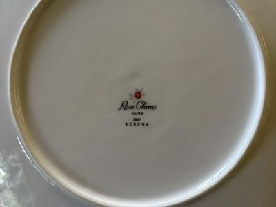86-pc Rose China Japan 3807 Serena Dinnerware - $150