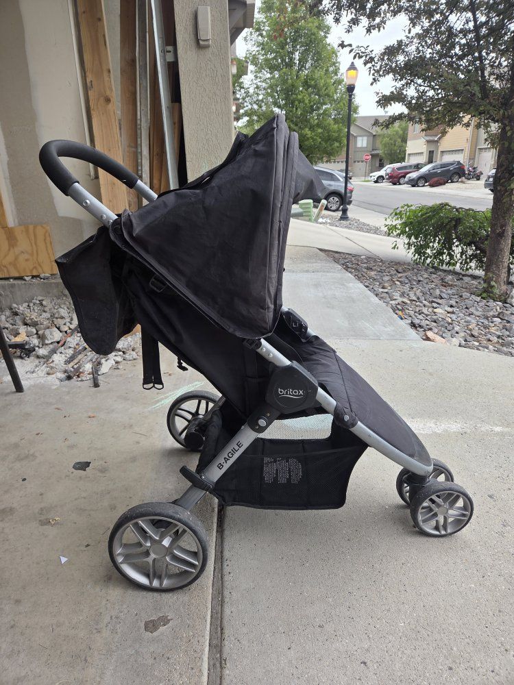 Britax b-free stroller