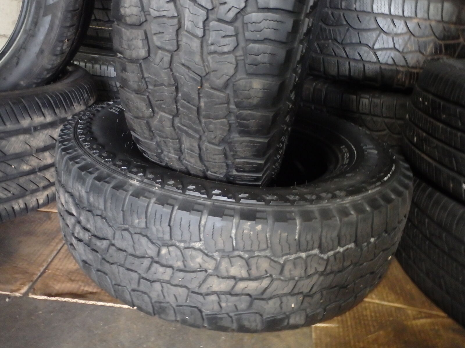 235/70R16 MAZAMA OPEN RANGE AT PAIR OF TWO USED TIRES