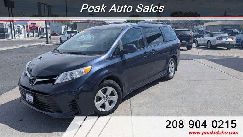 2019 Toyota Sienna LE 8-Passenger