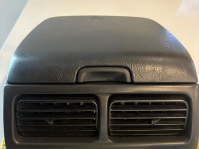 1998 - 2002 Subaru forester cubby