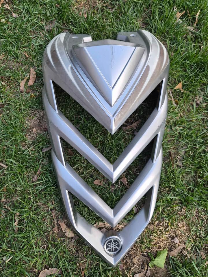 Yamaha Raptor 700 hood plastic