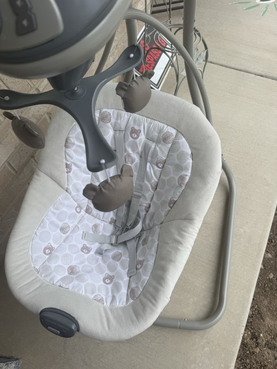 Baby swing