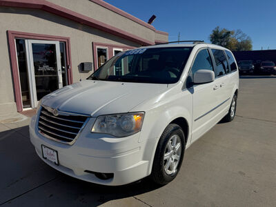 2010 CHRYSLER TOWN AND COUNTRY Touring